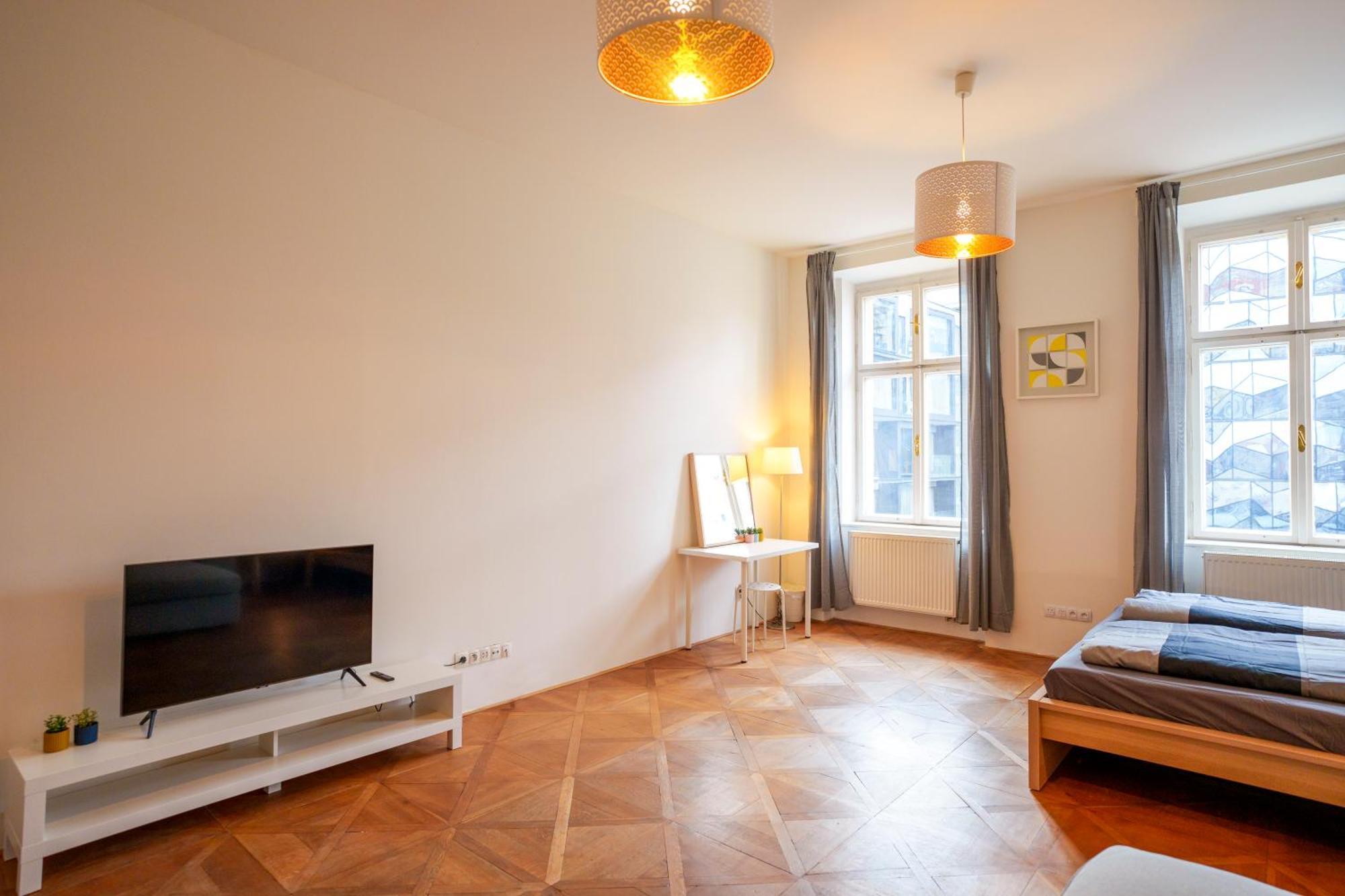 - New Open! Praga